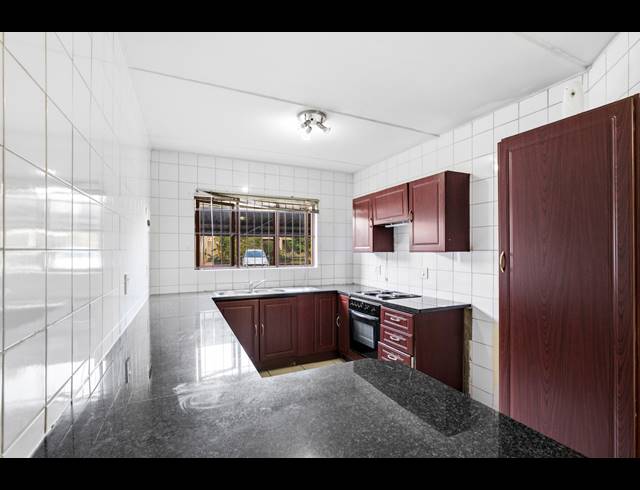 2 BEDROOM APARTMENT FOR SALE IN MAGALIESSIG